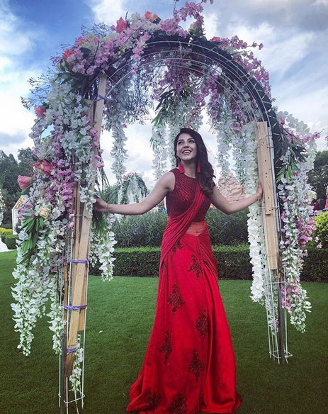 Mehreen Pirzada Instagram Photos